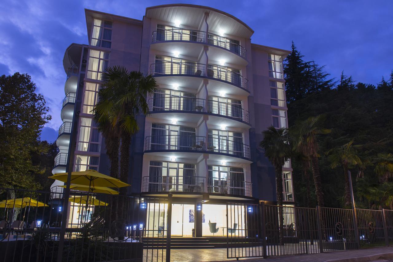 Sunrise Garden Hotel 3* Gagra Exteriör bild