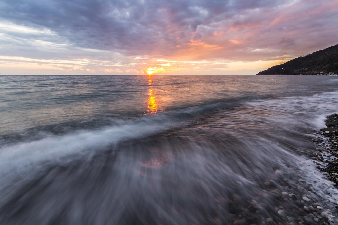 Sunrise Garden Hotel 3* Gagra Exteriör bild