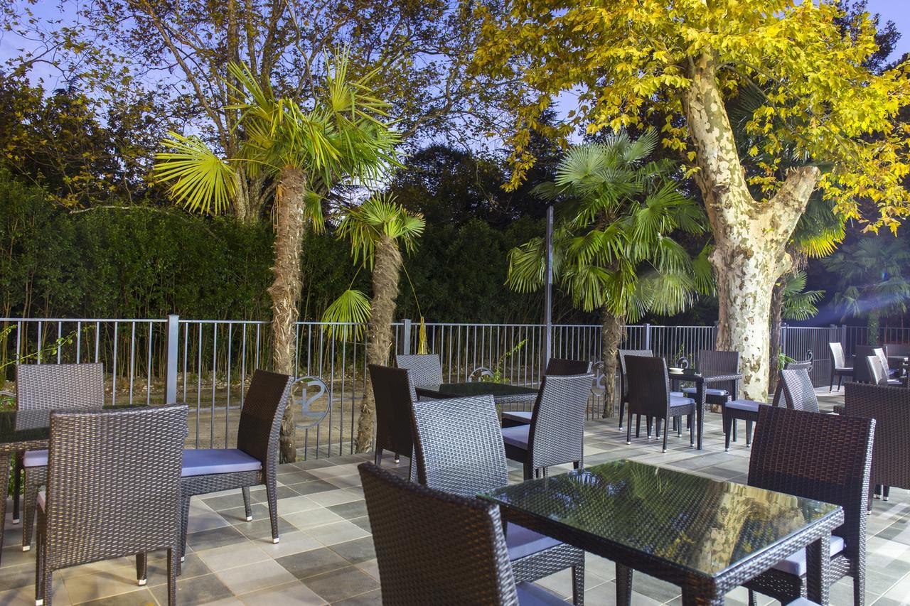 Sunrise Garden Hotel 3* Gagra Exteriör bild