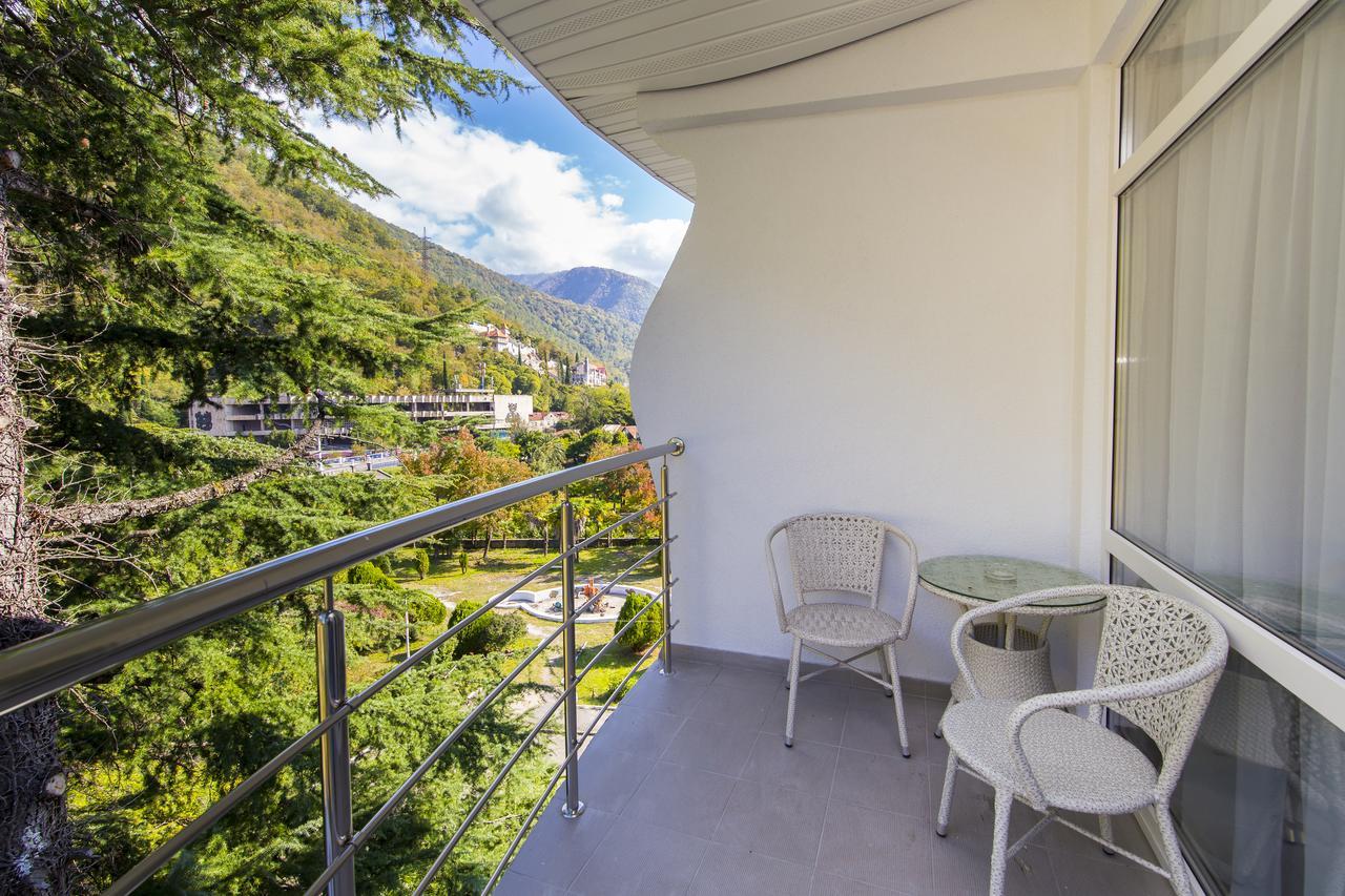 Sunrise Garden Hotel 3* Gagra Exteriör bild