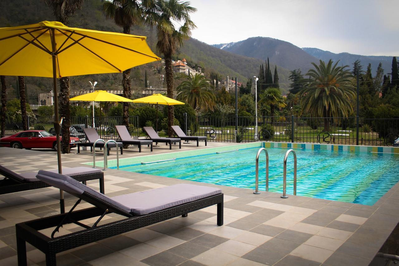 Sunrise Garden Hotel 3* Gagra Exteriör bild