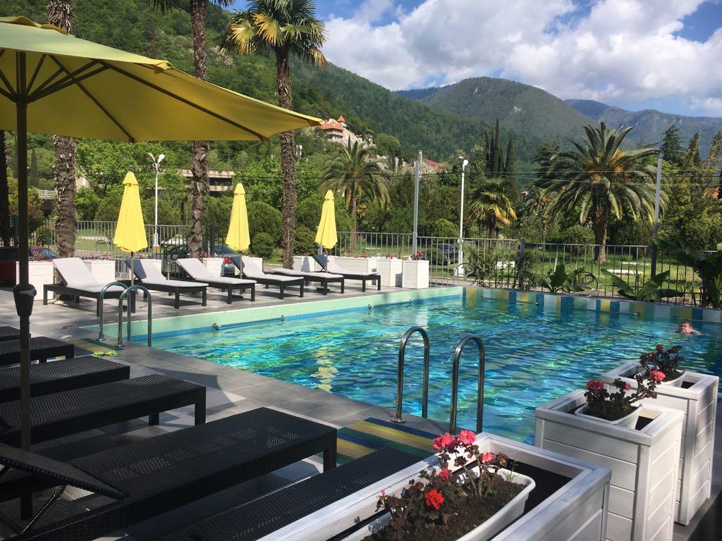 Sunrise Garden Hotel 3* Gagra Exteriör bild